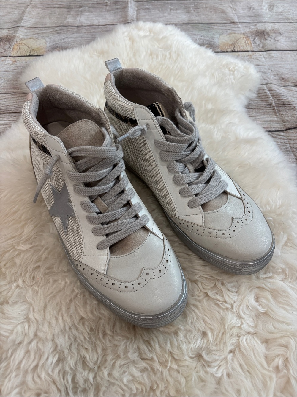 Shu Shop Paulina Sneaker